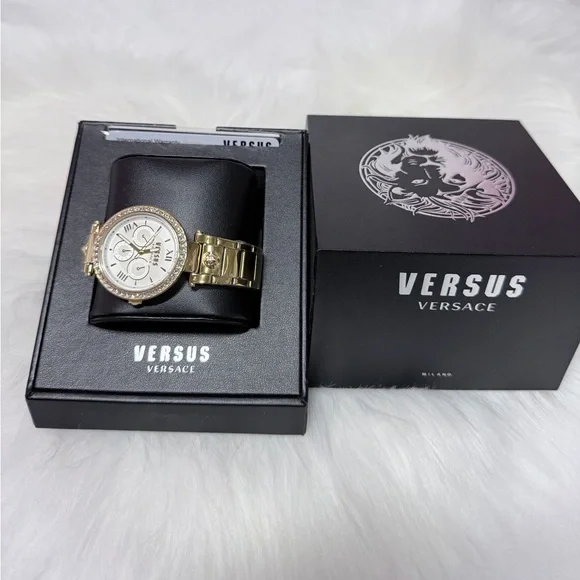 👨🏻Versus Versace Gold-Tone Men's Watch - Picture 2 of 8